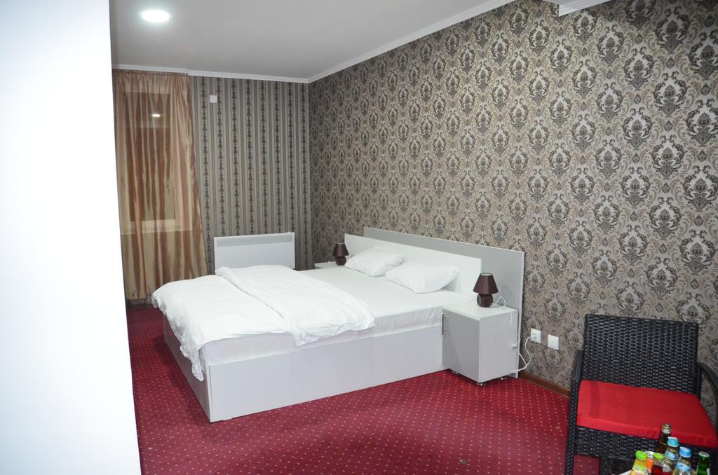 Dream Hotel Chişinău Esterno foto