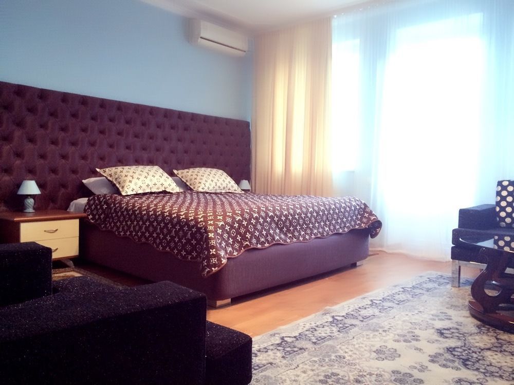 Dream Hotel Chişinău Esterno foto
