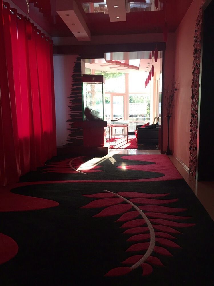 Dream Hotel Chişinău Esterno foto